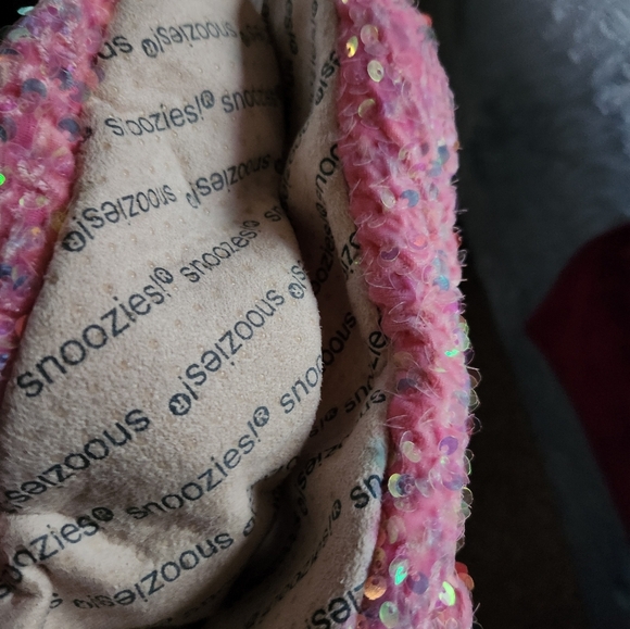 Nwt Snoozie Slipper - Picture 7 of 7